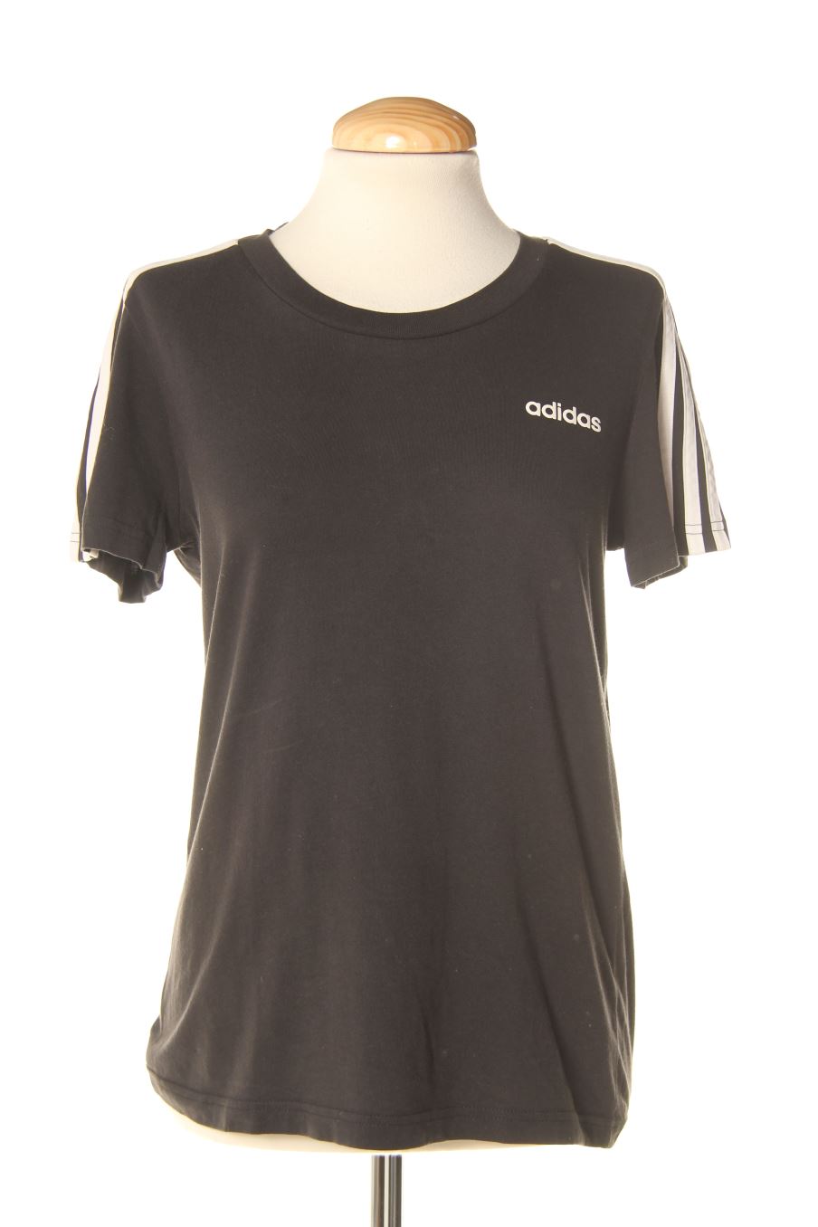 T-shirt Adidas de la taille M, de couleur noir
