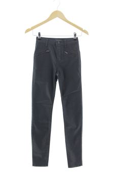 Jeans 32 Bershka, photo 1 sur 2