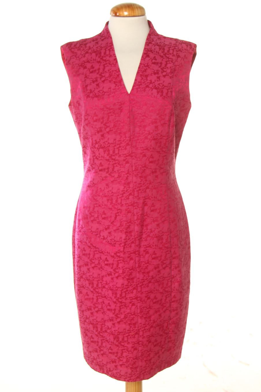 Robe JULIO de la taille 40, de couleur pourpre