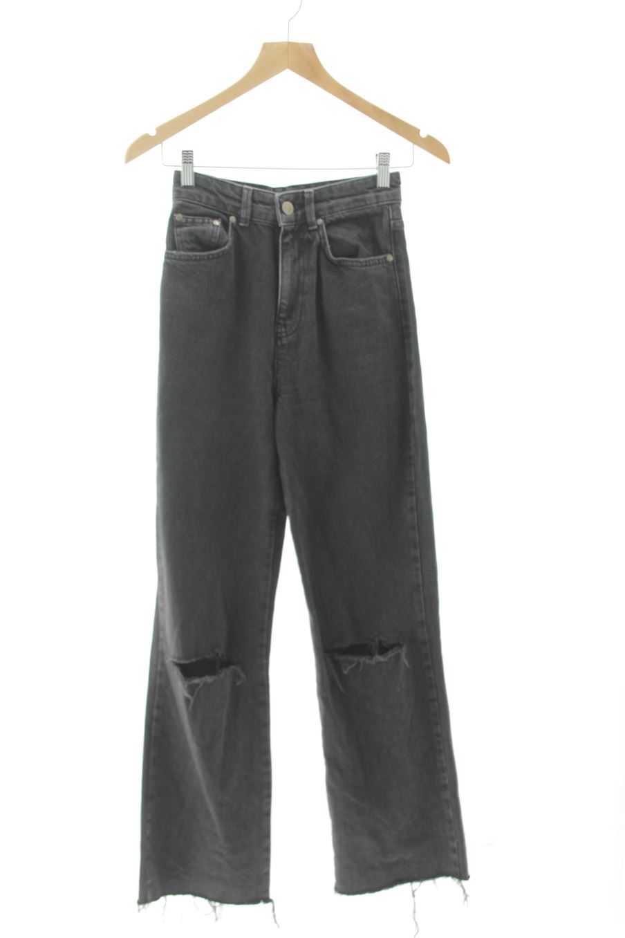 Jeans Stradivarius de la taille 32, de couleur noir
