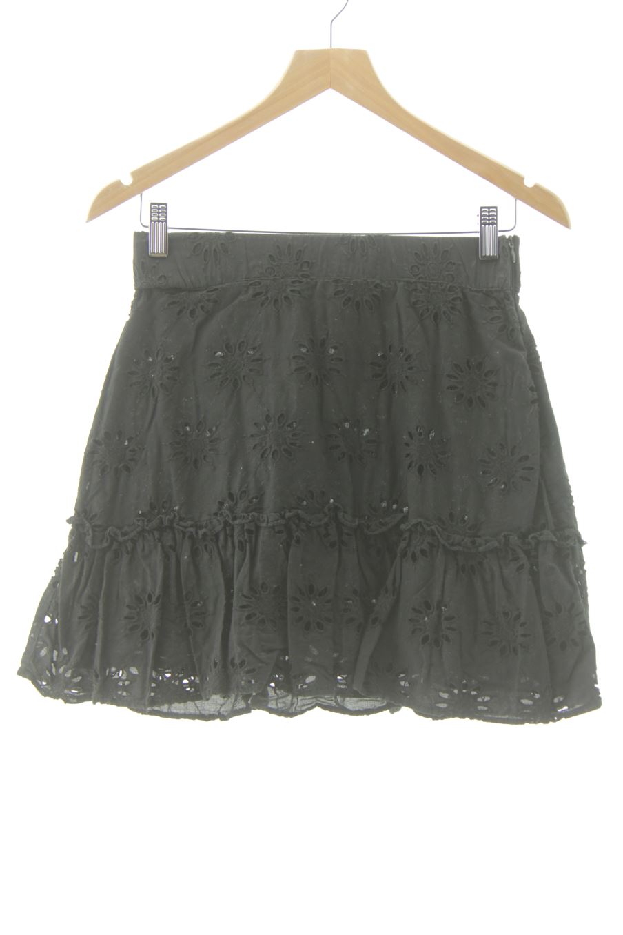 Falda de ZARA TRAFALUC de la talla S, de color negro