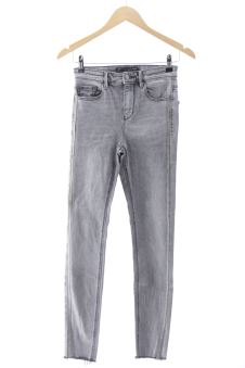 Jeans 34 Stradivarius, foto 1 di 2