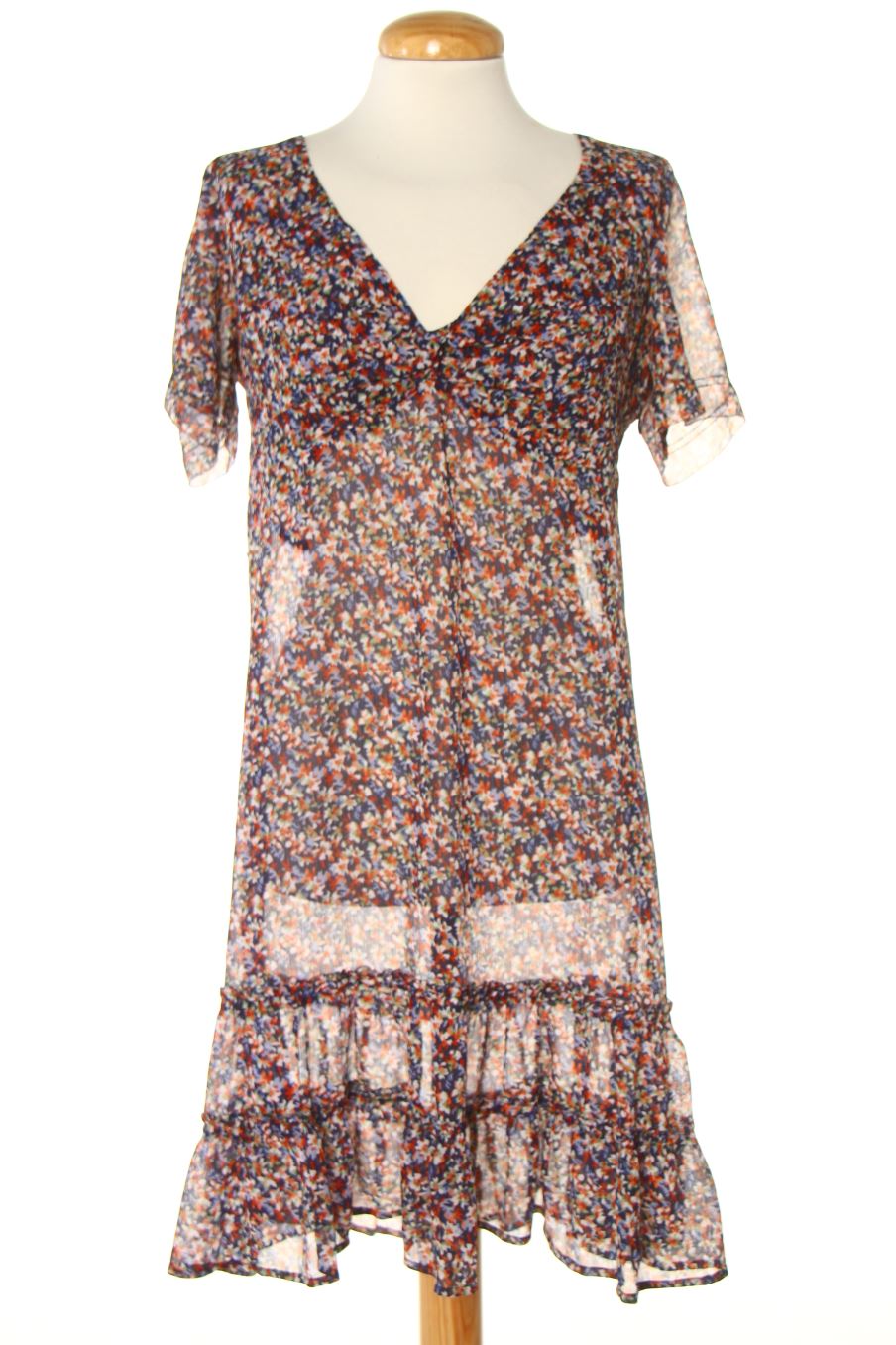Robe casual Esprit de la taille M, de couleur imprimés