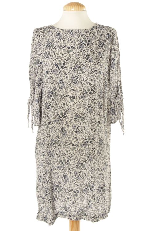 Einfaches Kleid