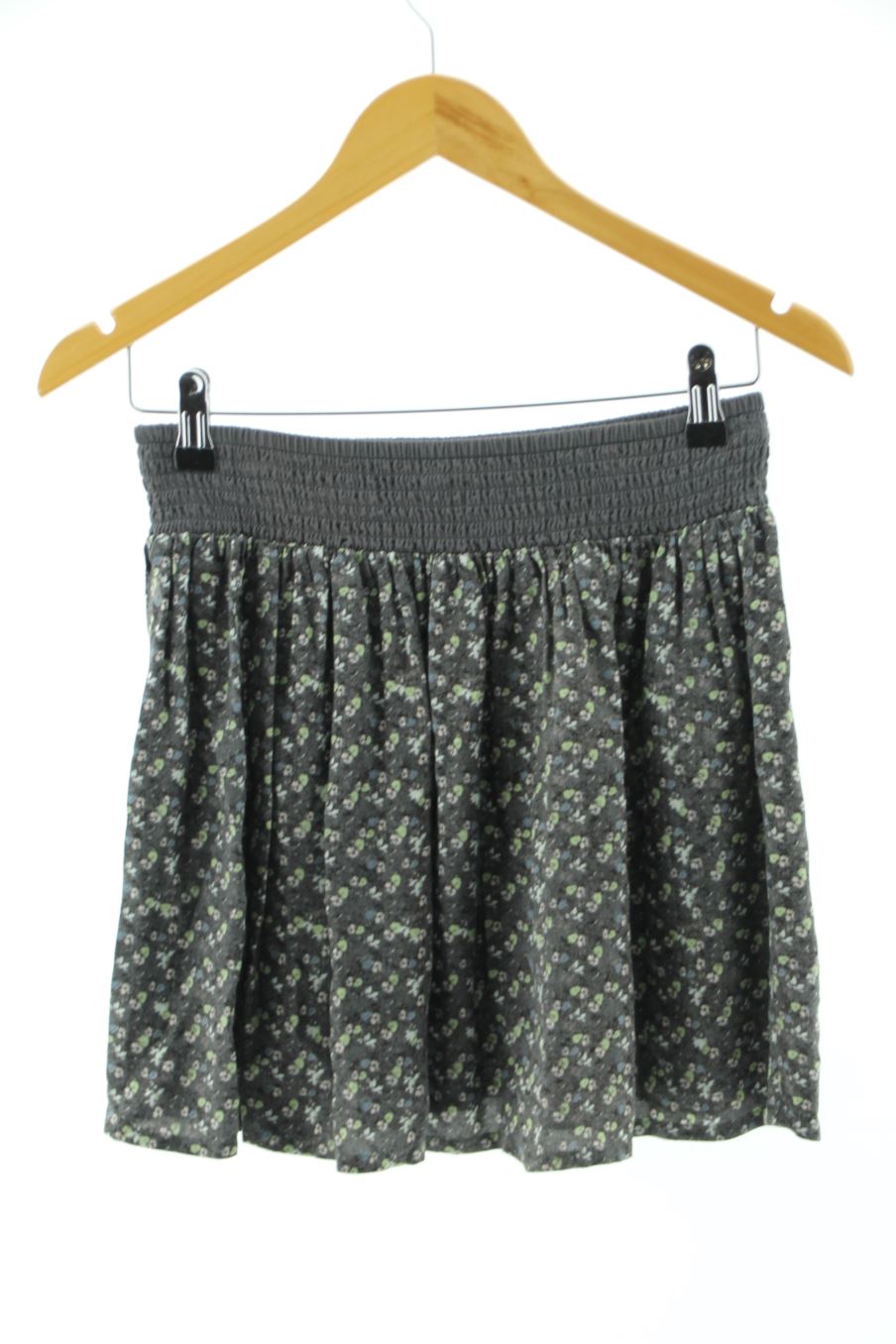 Jupe Only de la taille 38, de couleur fleurs