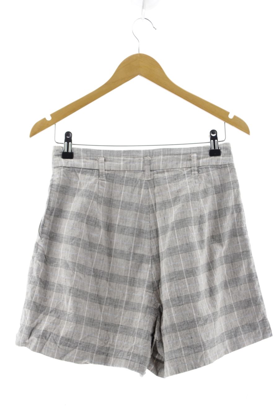 Pantalón corto de Stradivarius de la talla 38, de color cuadros