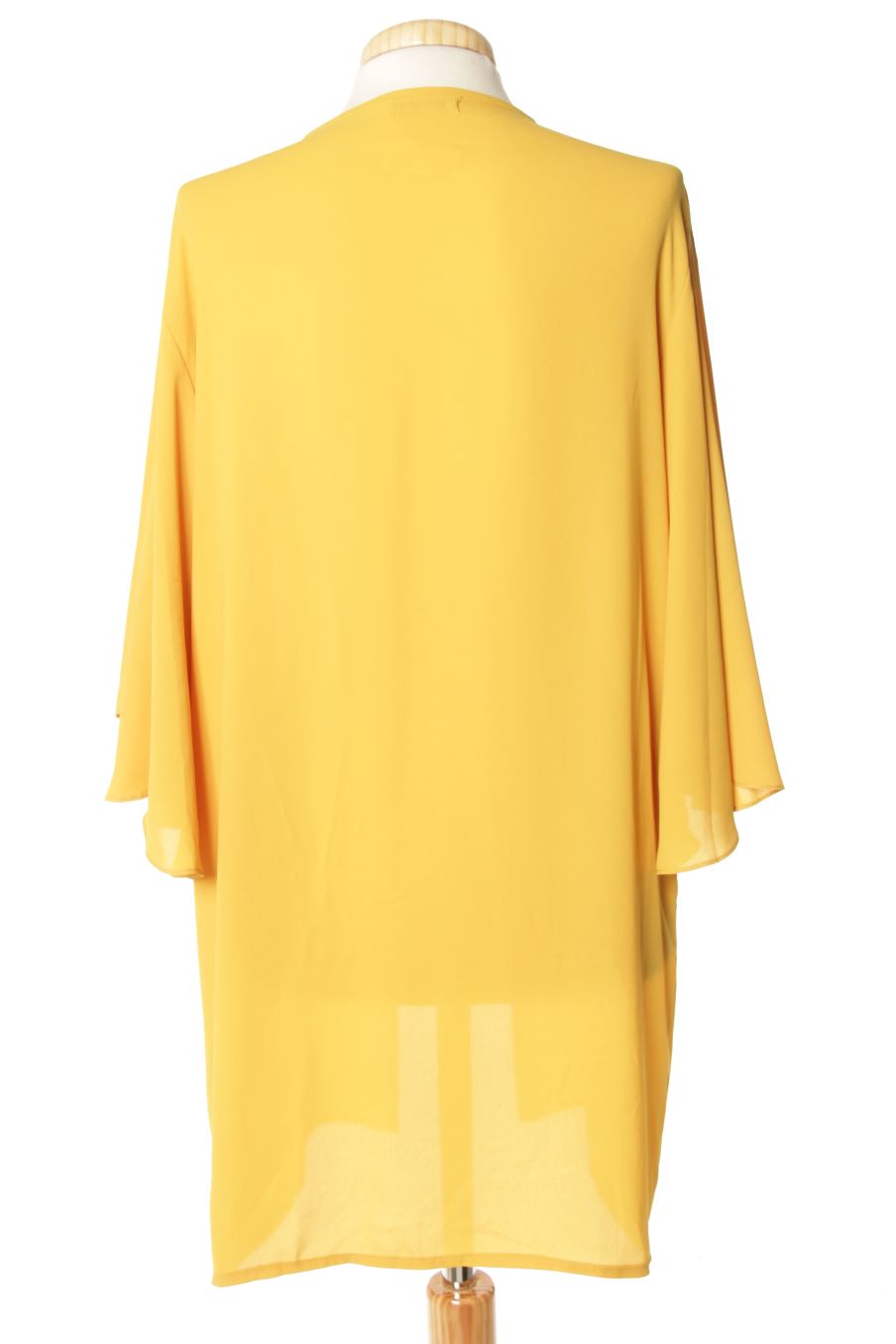 Kimonos de BANARASSI de la talla S, de color mostaza