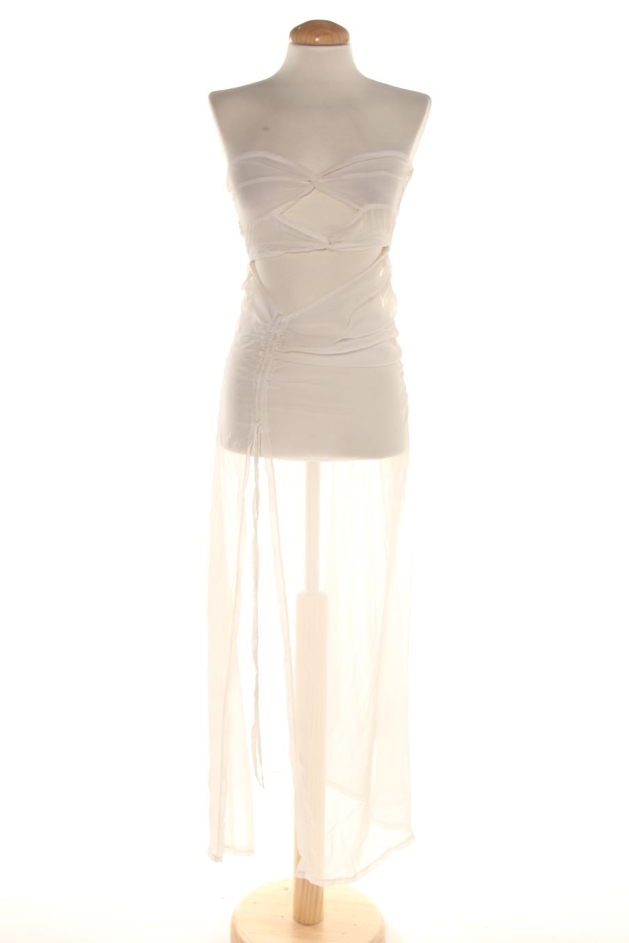 Robe casual ASOS de la taille 32, de couleur blanc