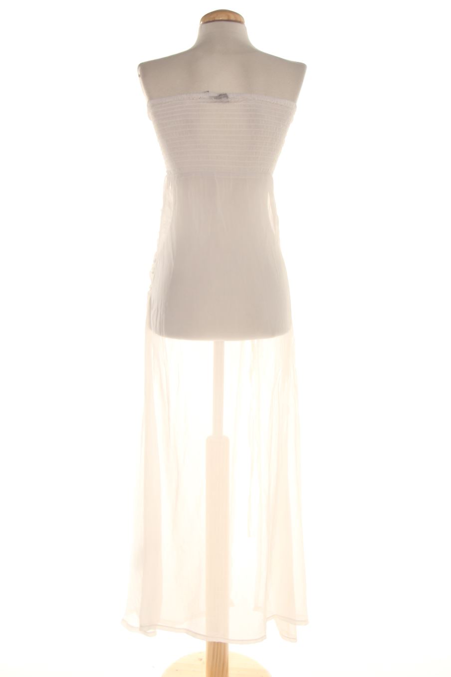 Robe casual ASOS de la taille 32, de couleur blanc