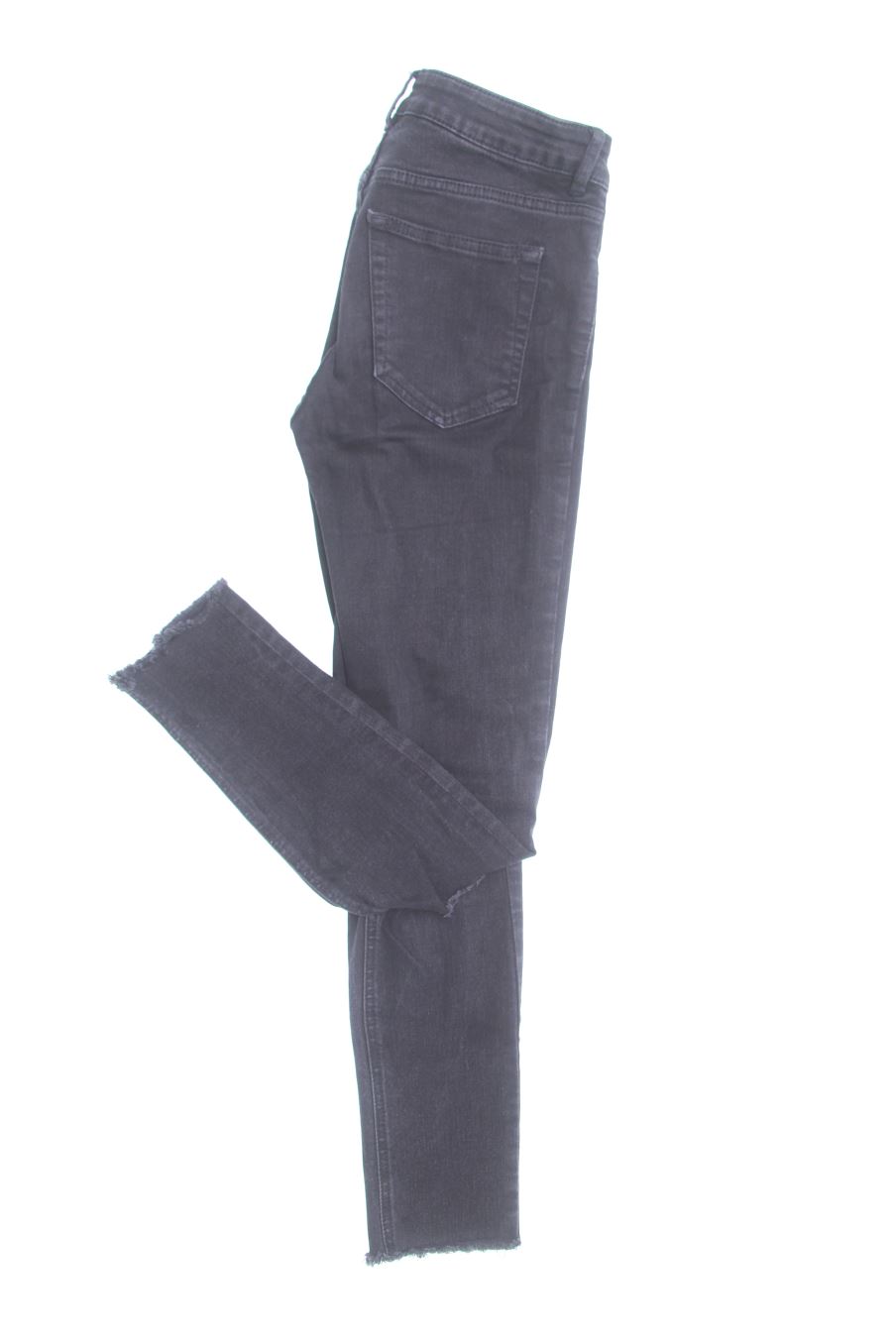 Jeans Pull & Bear de la taille 36, de couleur noir de denim