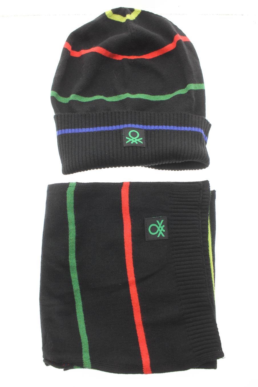 Set de accesorios de Benetton de la talla 5-8 años de segunda mano