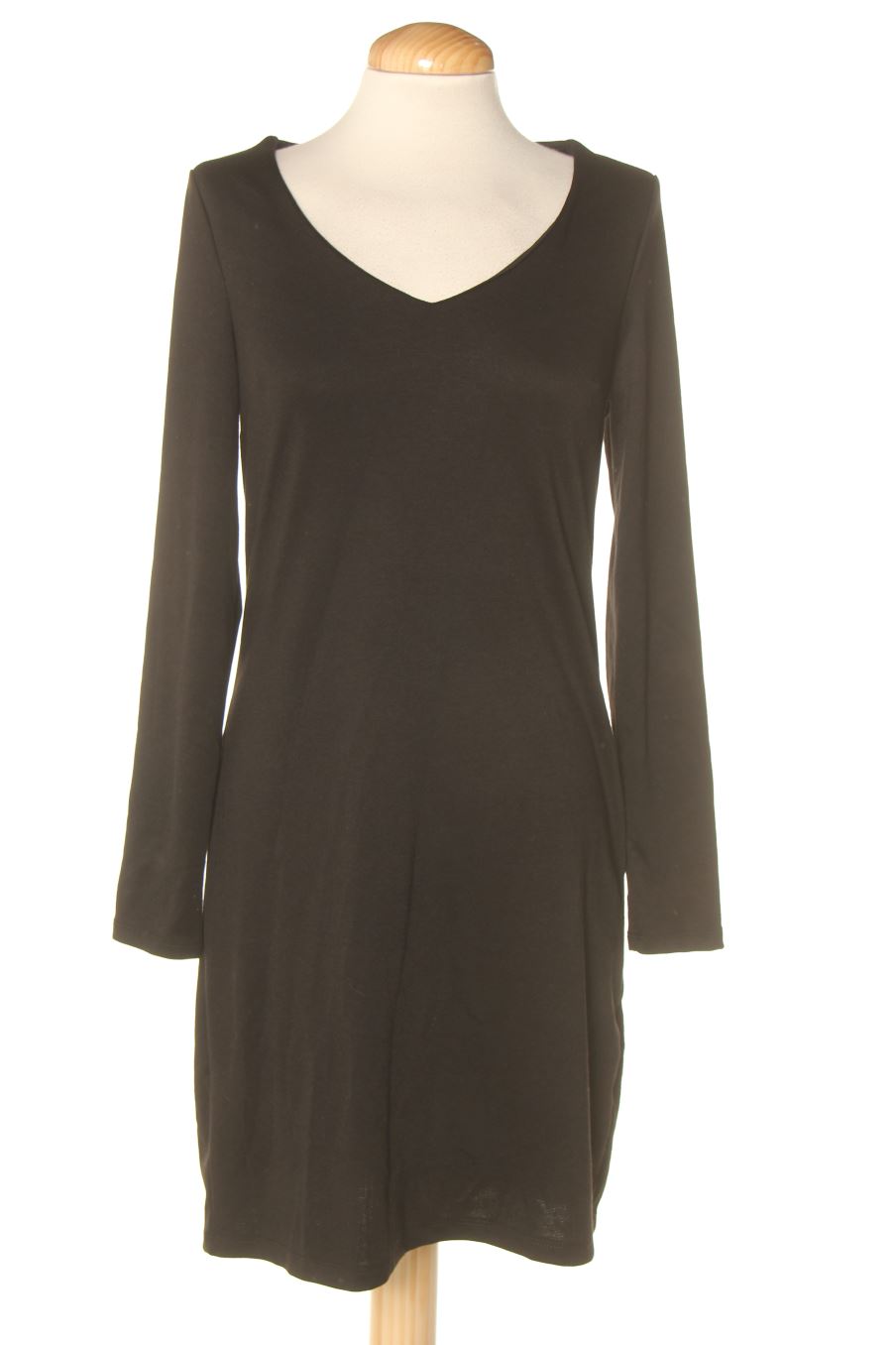 Robe casual Amisu de la taille 34, de couleur noir