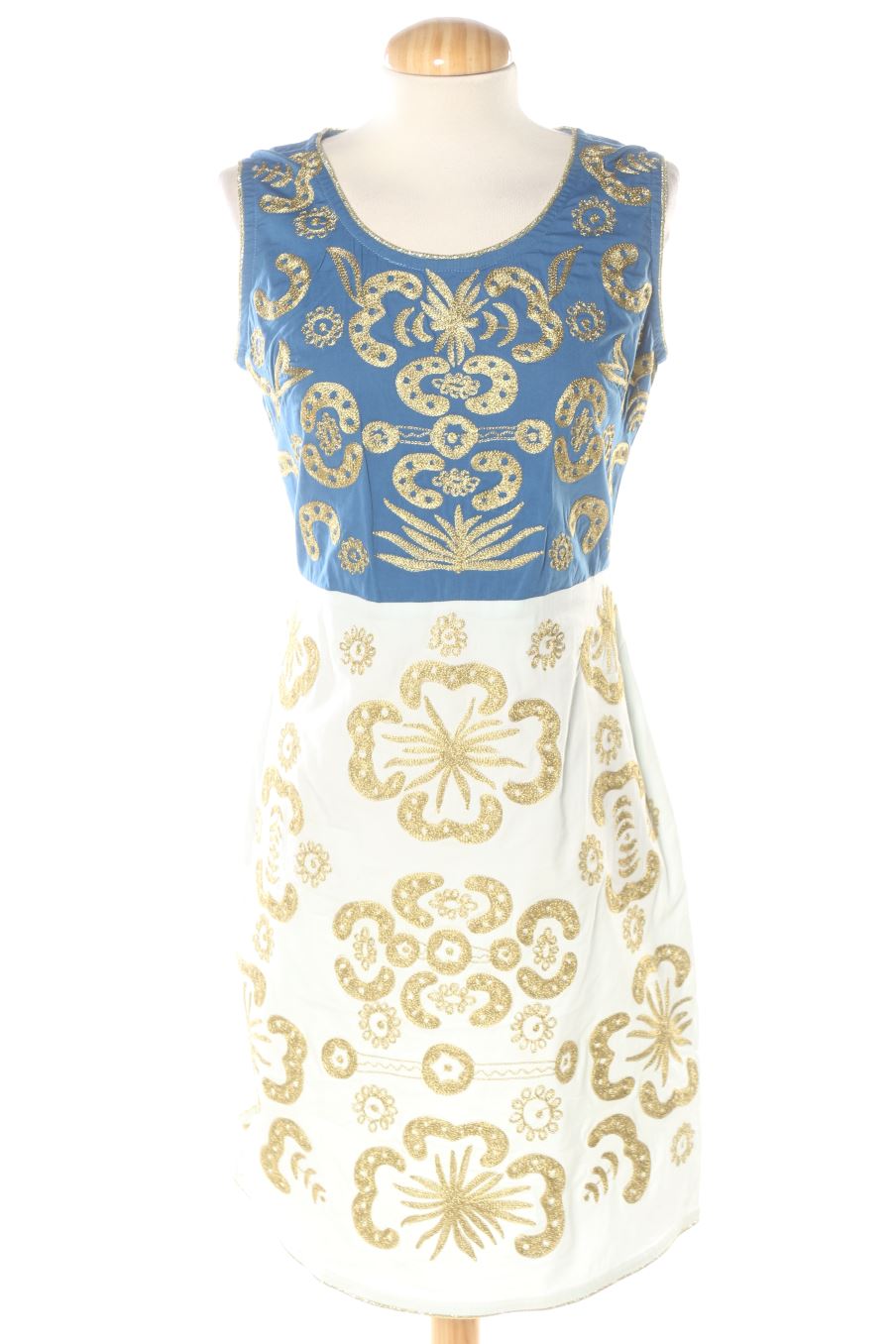 Robe casual Almatrichi de la taille 38, de couleur blanc