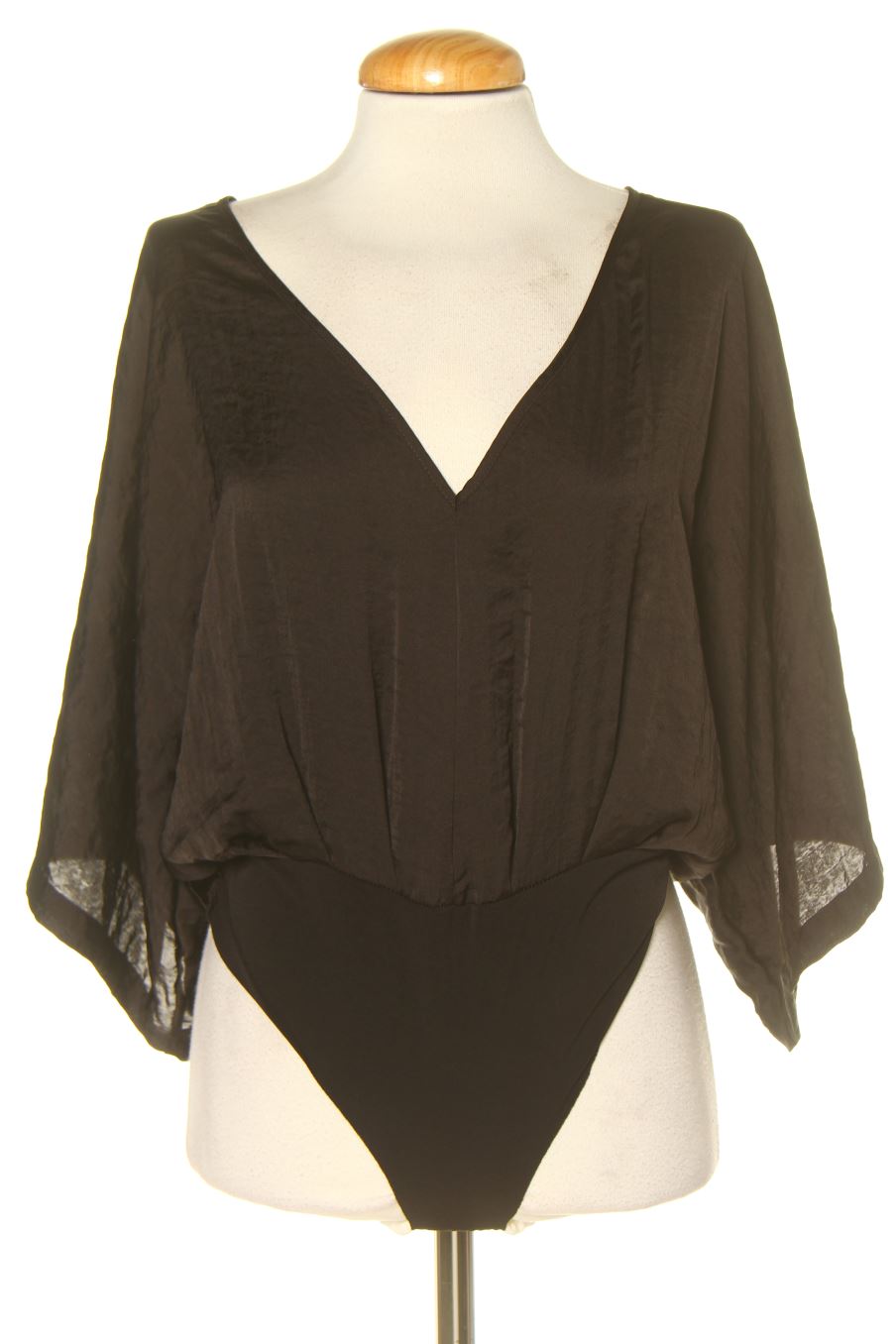 Body Zara de la taille M, de couleur noir