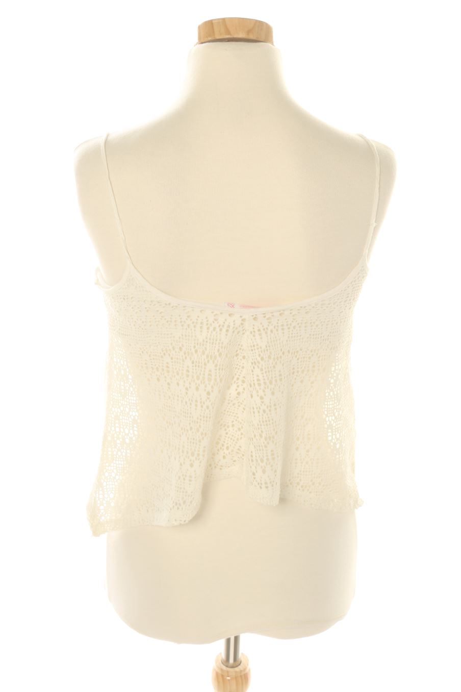 Top de Bershka de la talla XS, de color blanco