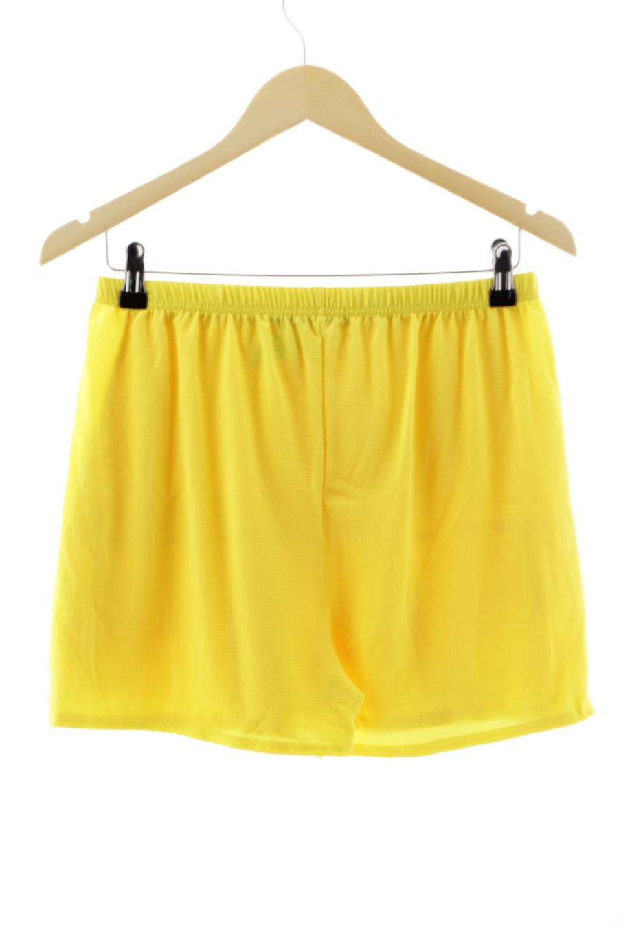 Shorts Boohoo de la taille 38, de couleur jaune