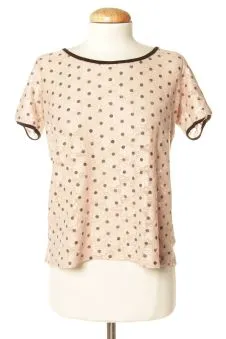 Camiseta M Stradivarius, foto 1 de 2