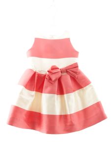 Aufwändiges Kleid 104 amaya