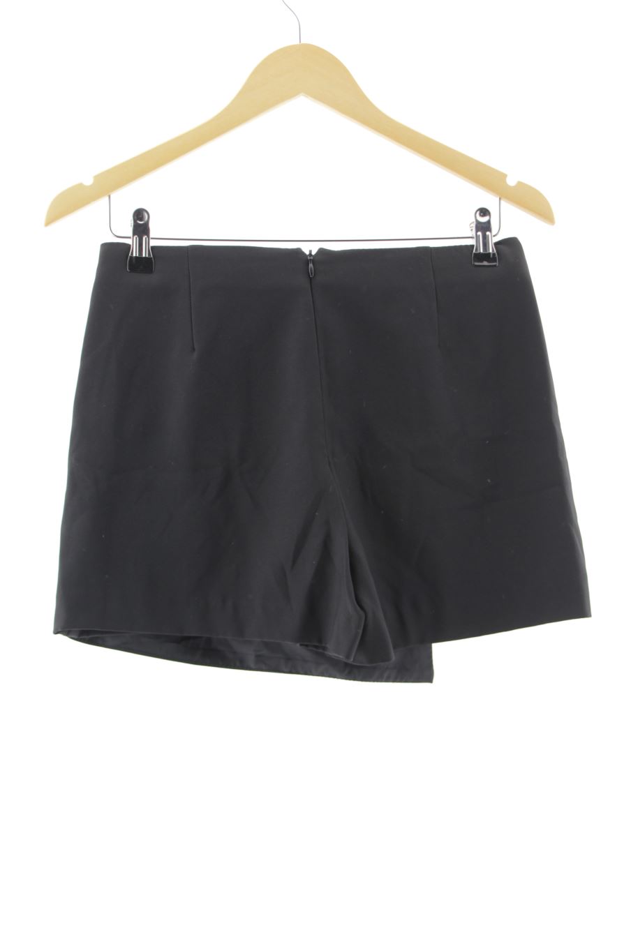 Pantalones cortos de Zara de la talla S, de color negro