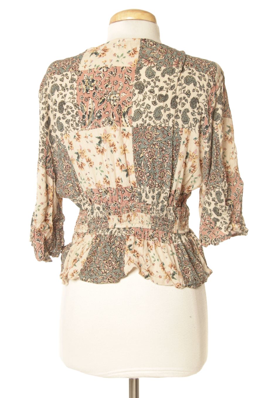 Blusa de manga corta de Pull & Bear de la talla L, de color flores