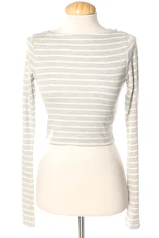 Jersey XS Stradivarius, foto 1 de 2