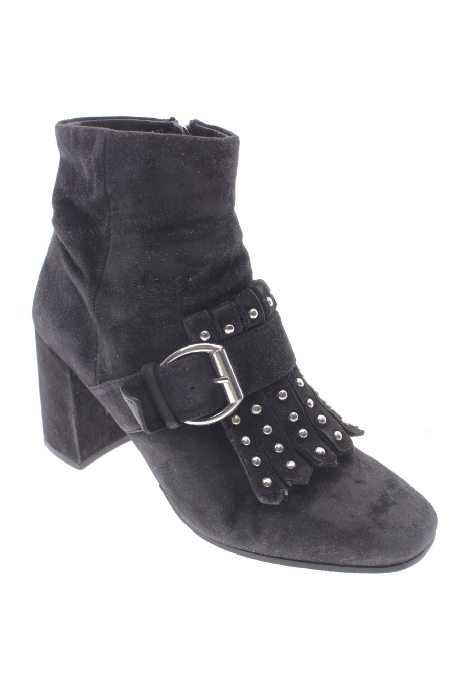 Botines de Elvio Zanon de la talla 39, de color negro de