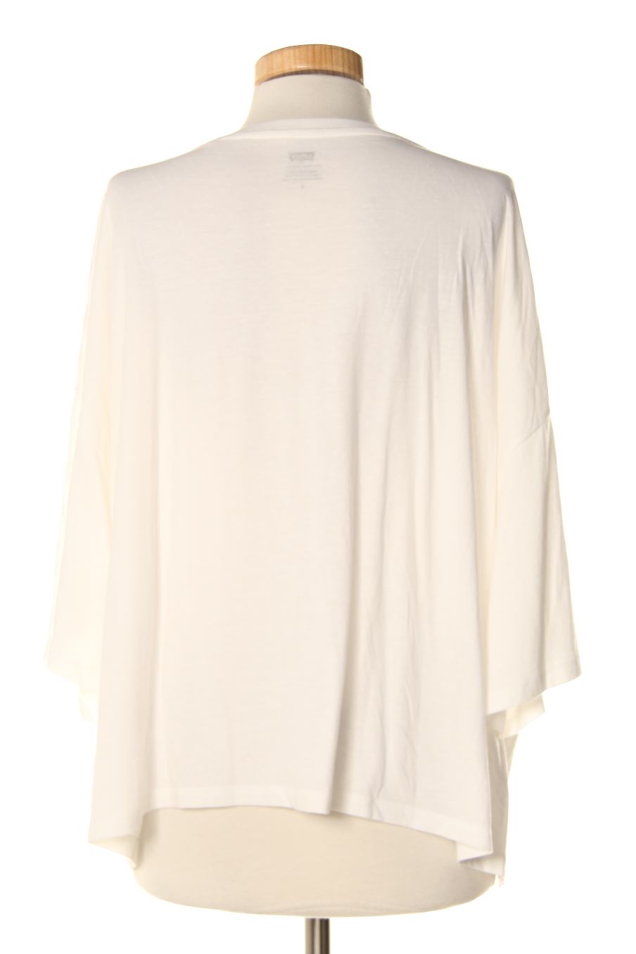 T-shirt Levi's de la taille M, de couleur blanc