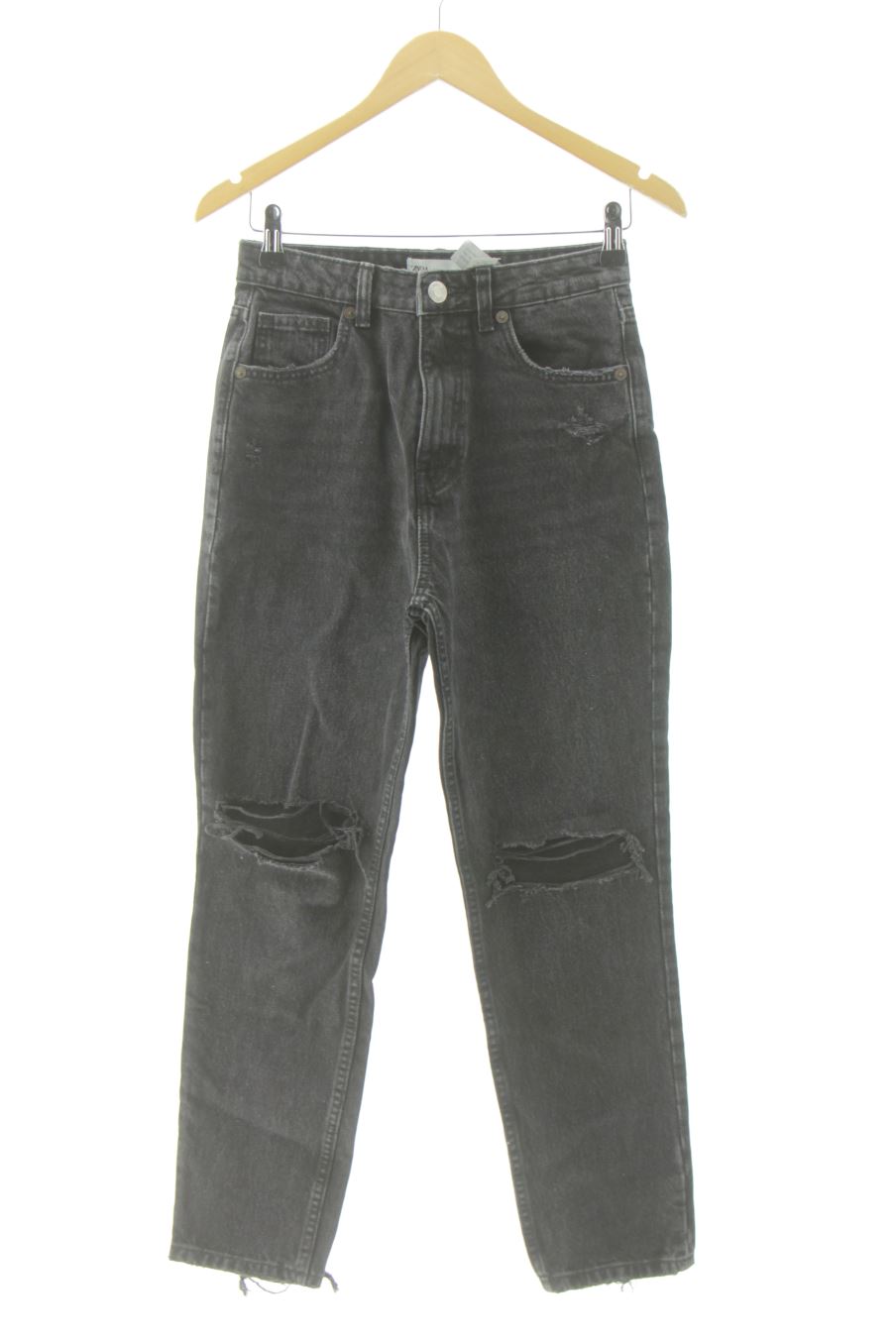 Vaquero de Zara de la talla 34, de color negro de ropa vaquera