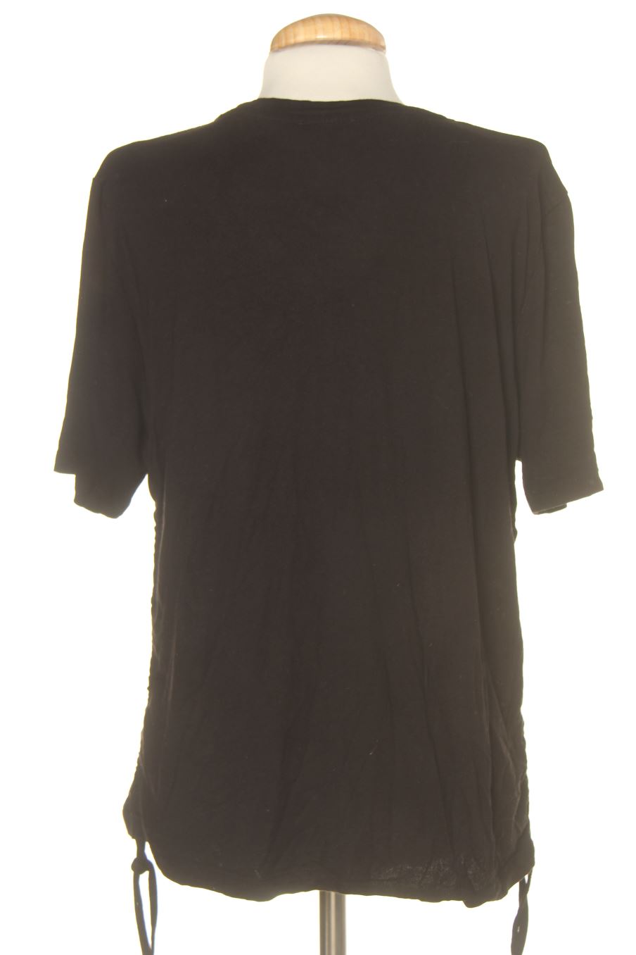 T-shirt C&A de la taille M, de couleur noir