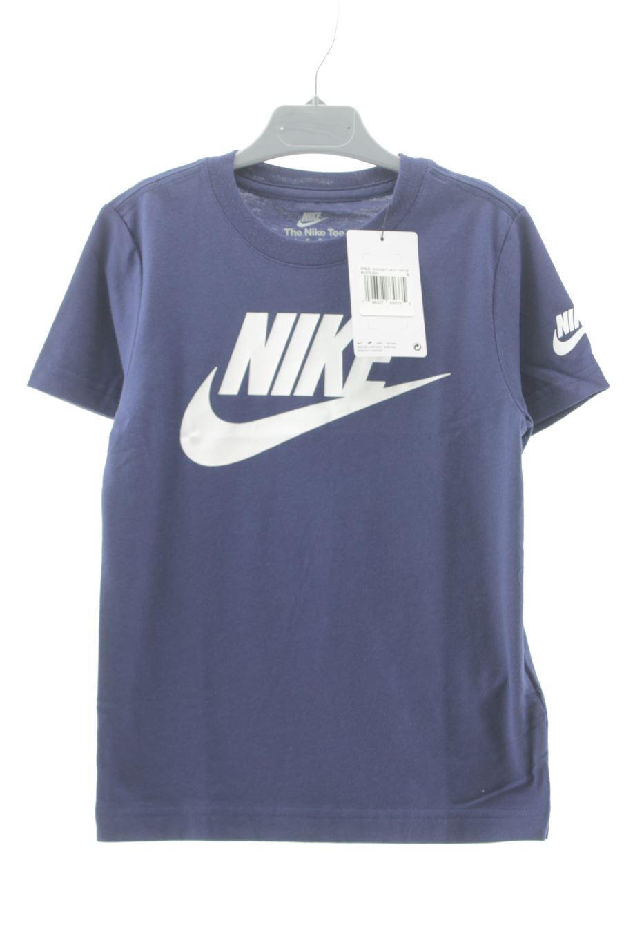 T-shirt Nike de la taille 2 ans avec une étiquette