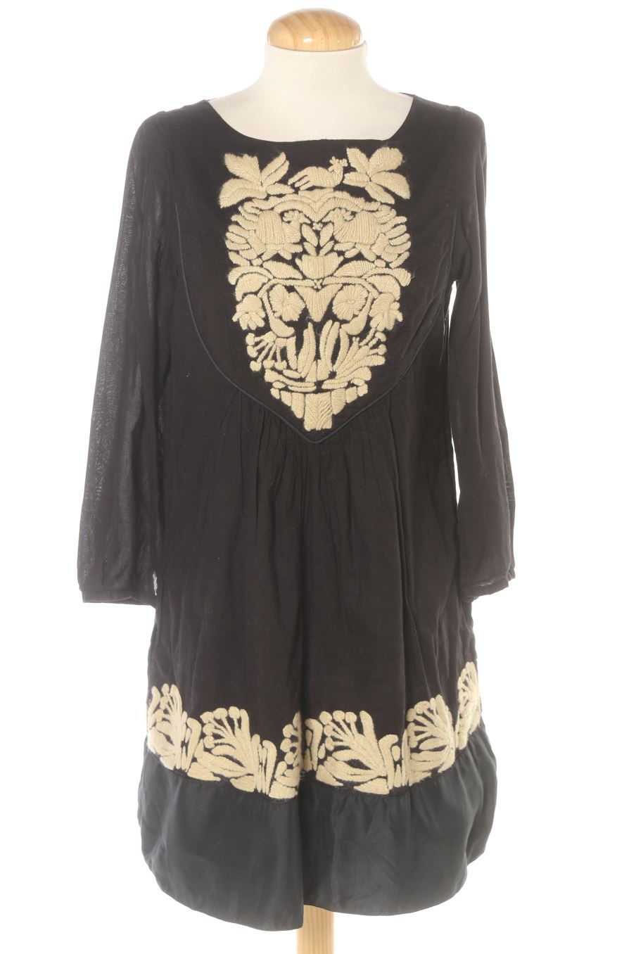 Vestito casual de Hoss Intropia de la talla 36, de color nero