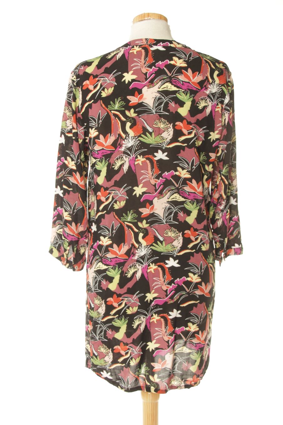 Robe casual Monoprix de la taille 36, de couleur fleurs