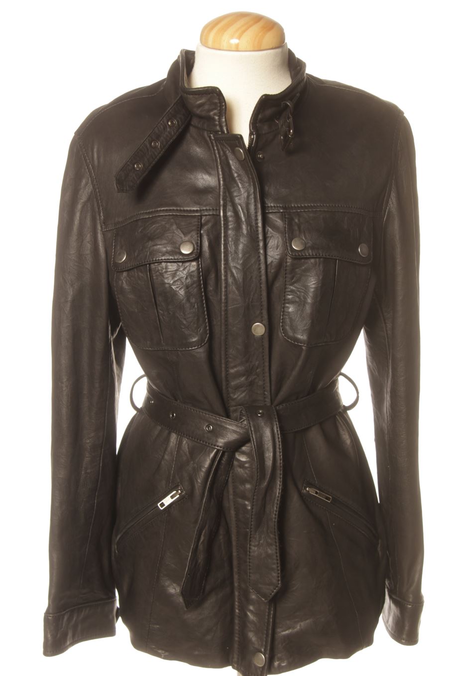 Blouson Pelleteria Campoy de la taille 42, de couleur noir de cuir et daim