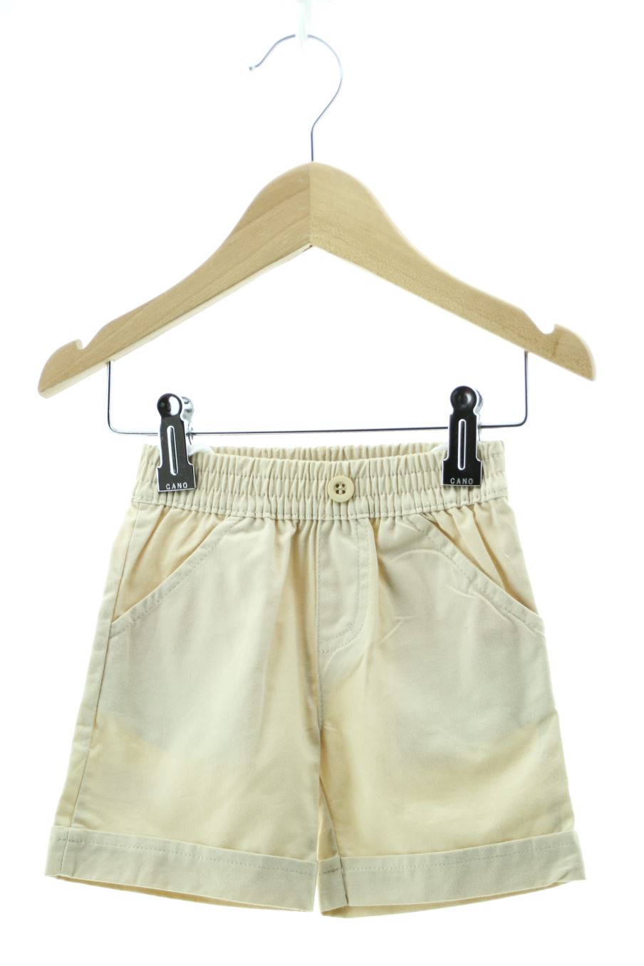 Short Vicdam de la taille 3 mois avec une étiquette