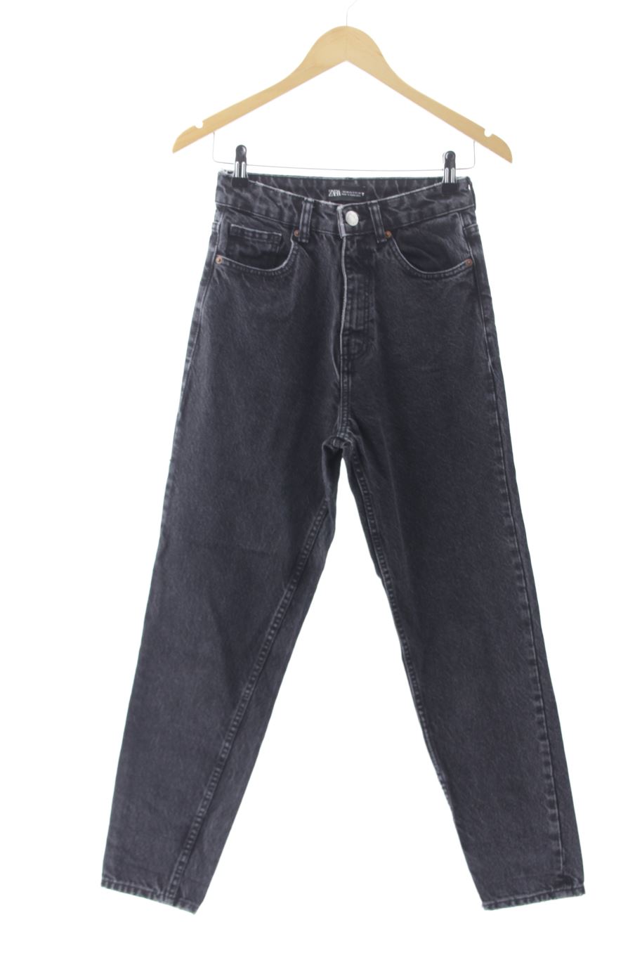 Jeans Zara de la taille 34, de couleur noir de denim