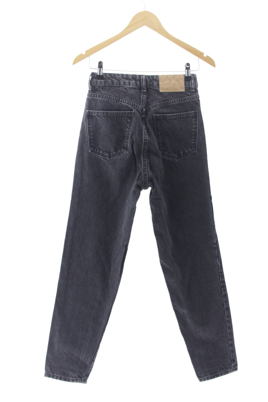 Jeans Zara de la taille 34, de couleur noir de denim