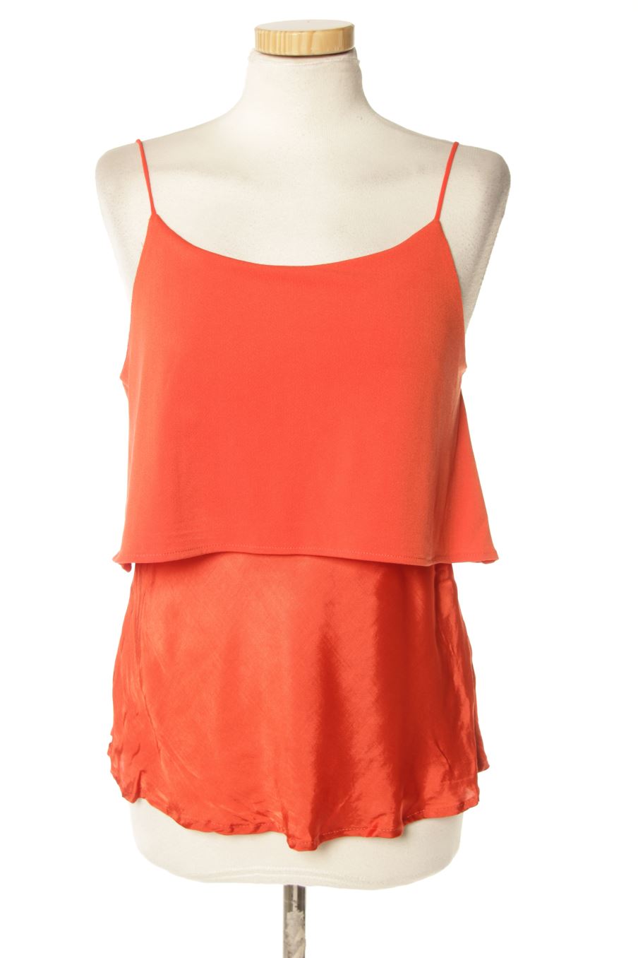 Top de PERCENTIL de la talla M, de color rojo