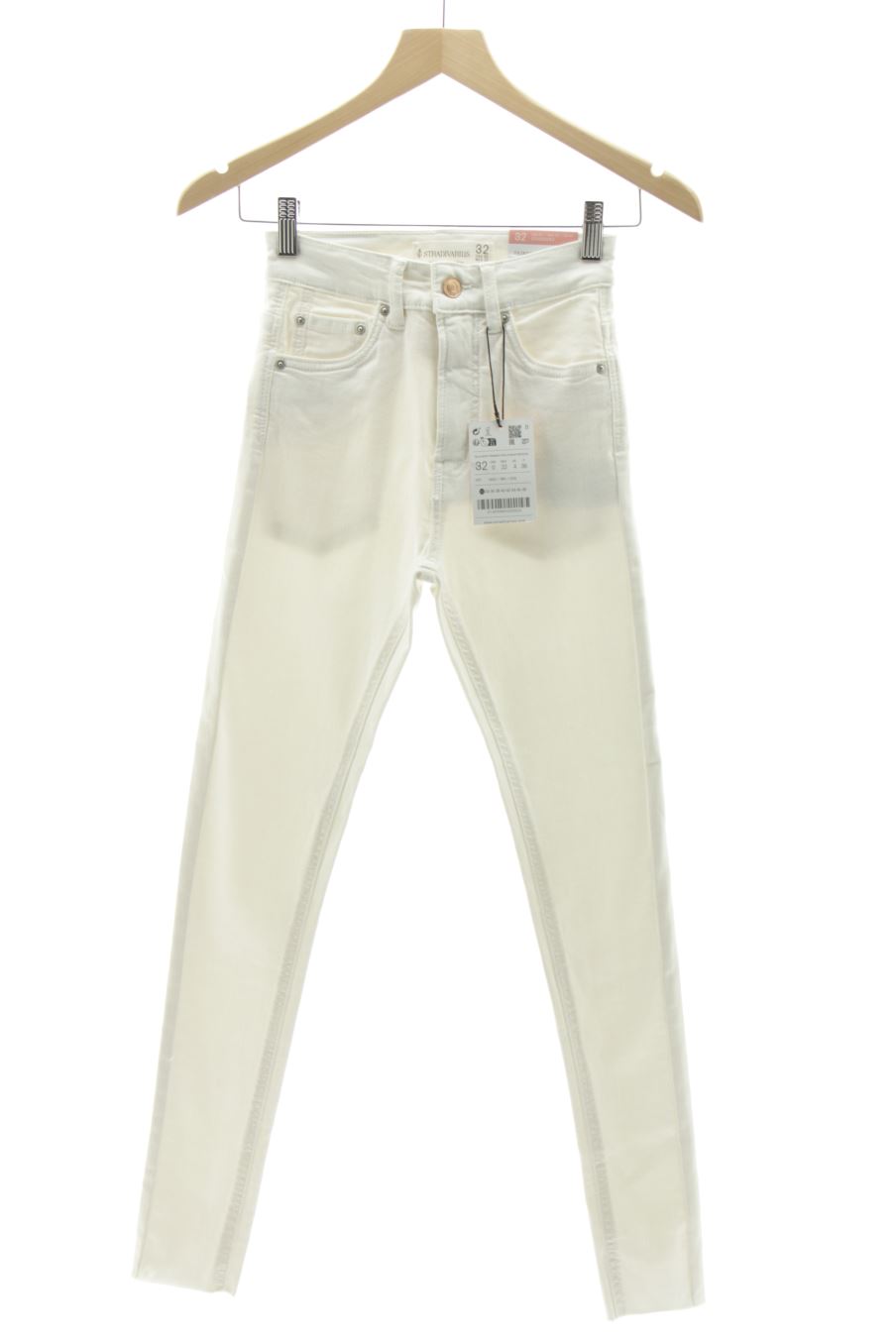 Jeans de Stradivarius de la talla 32, de color bianco