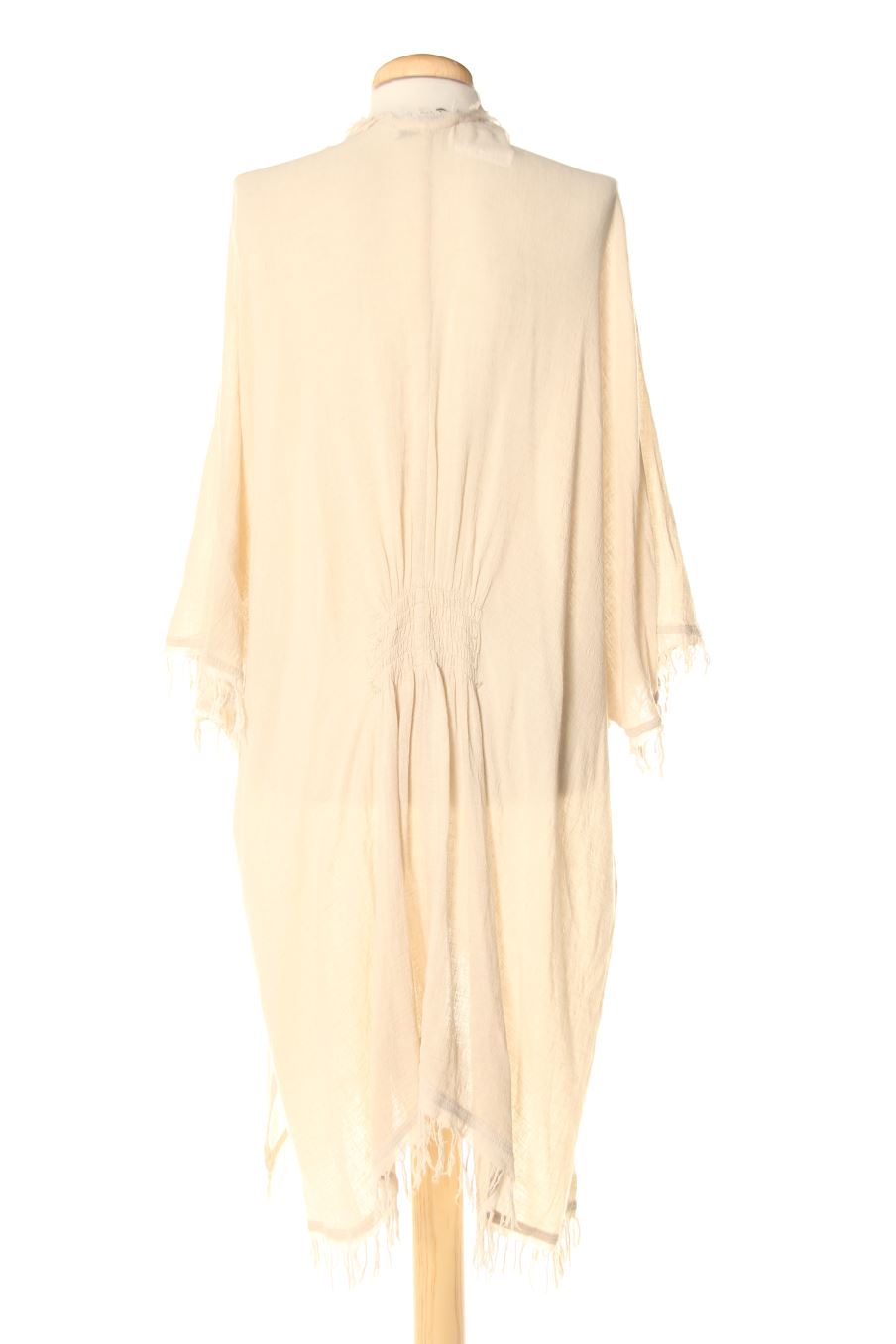 Kimonos de Zara de la talla M, de color beige