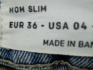 Vaqueros de Stradivarius de la talla 36, de color azul de ropa vaquera