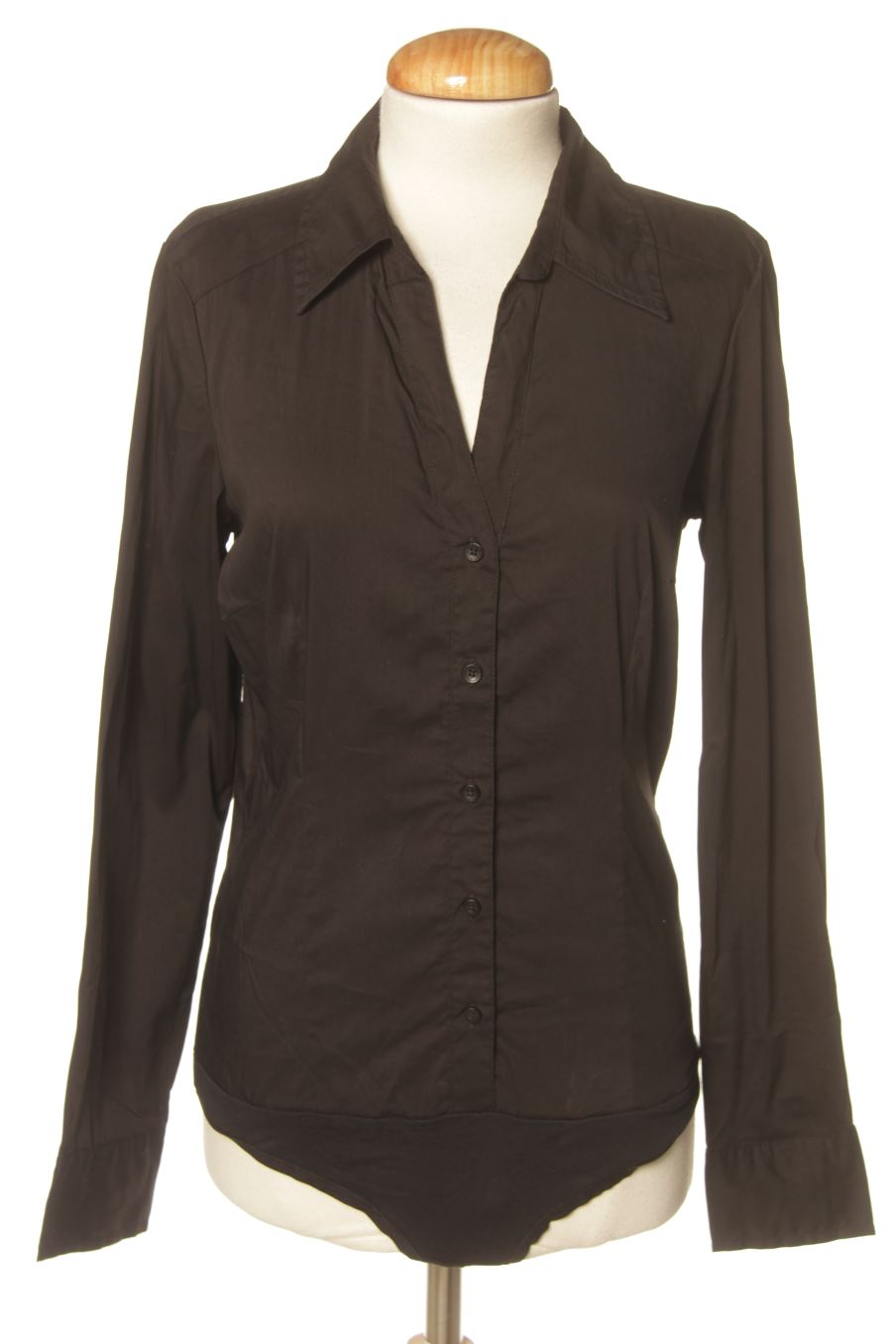 Chemise Vero moda de la taille M, de couleur noir