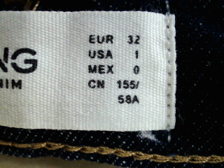 Jeans Mango de la taille 32, de couleur bleu de denim