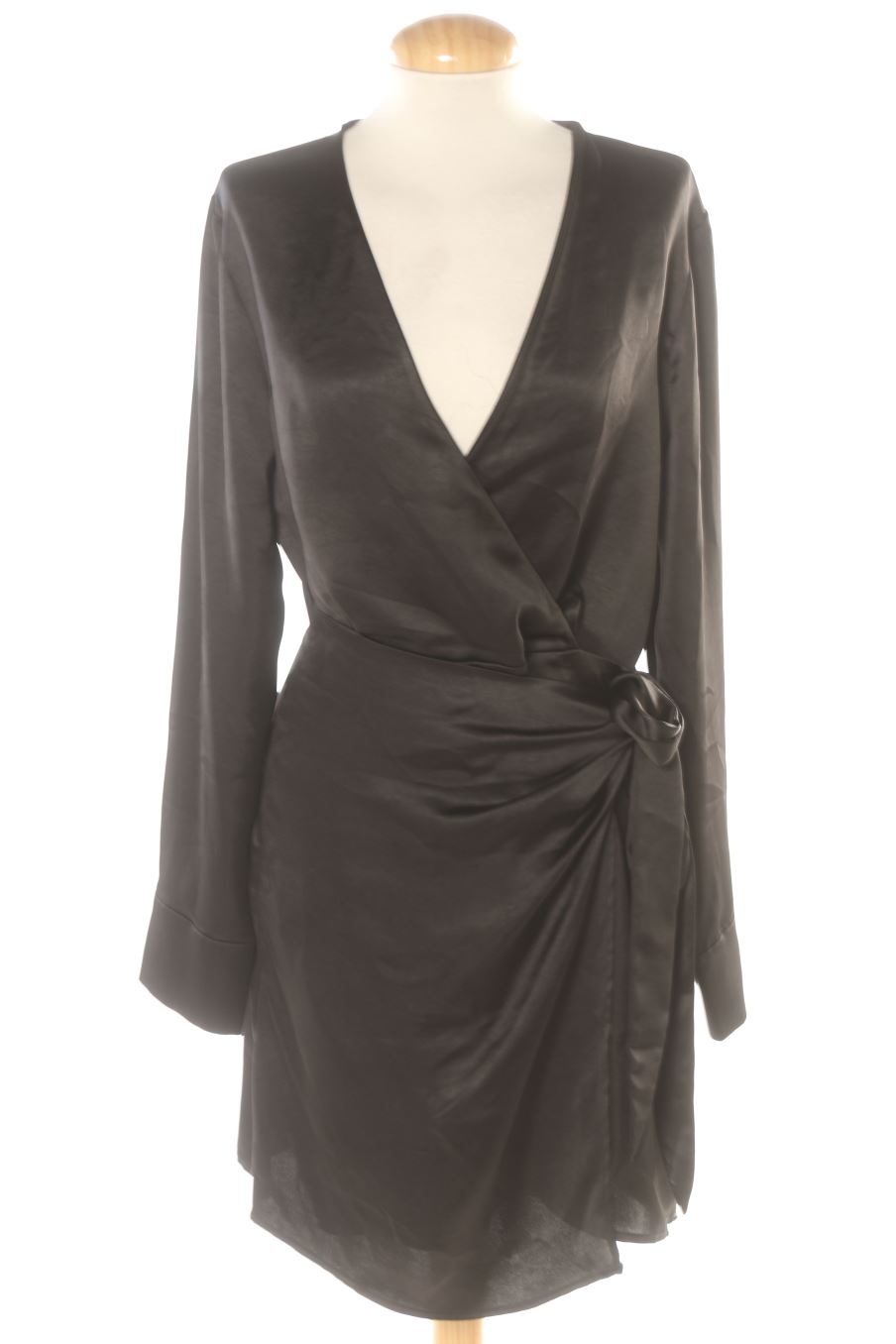 Einfaches Kleid von Mango Größe M, Farbe Schwarz, für
