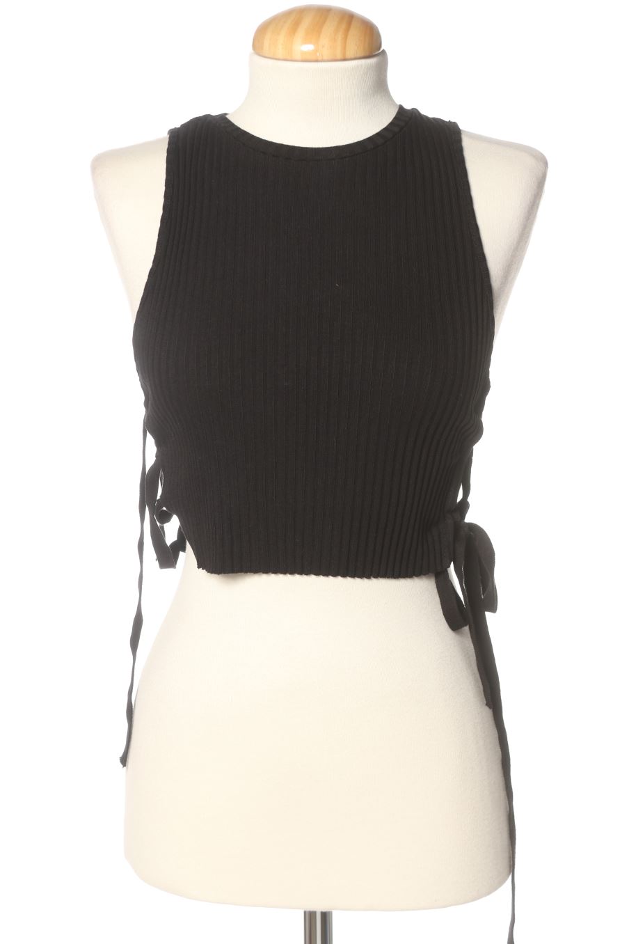 Top de Zara de la talla M, de color nero