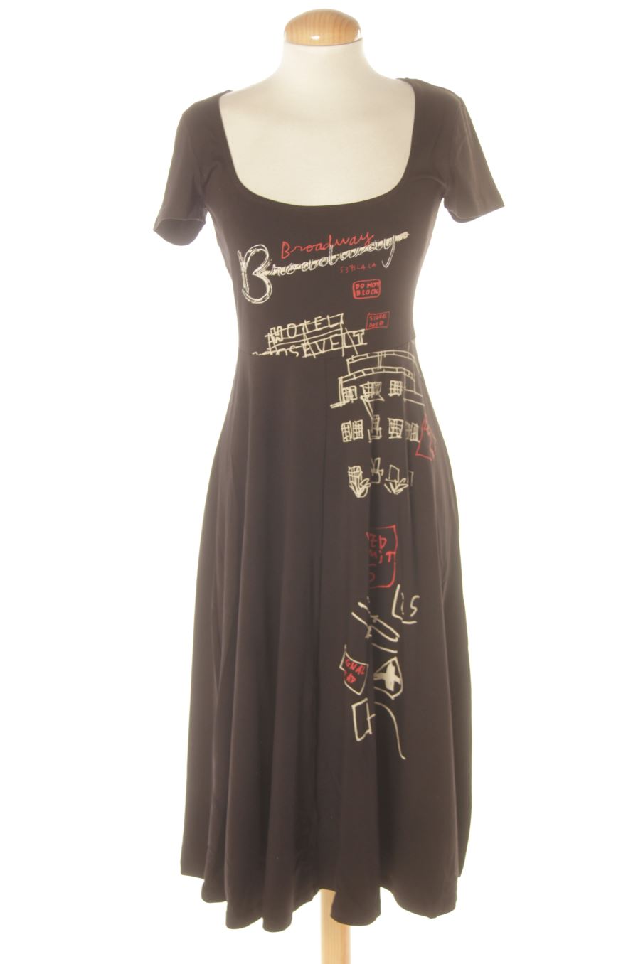Robe casual Desigual de la taille M, de couleur imprimés