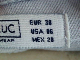 Jeans Trafaluc de la taille 38, de couleur beige de denim