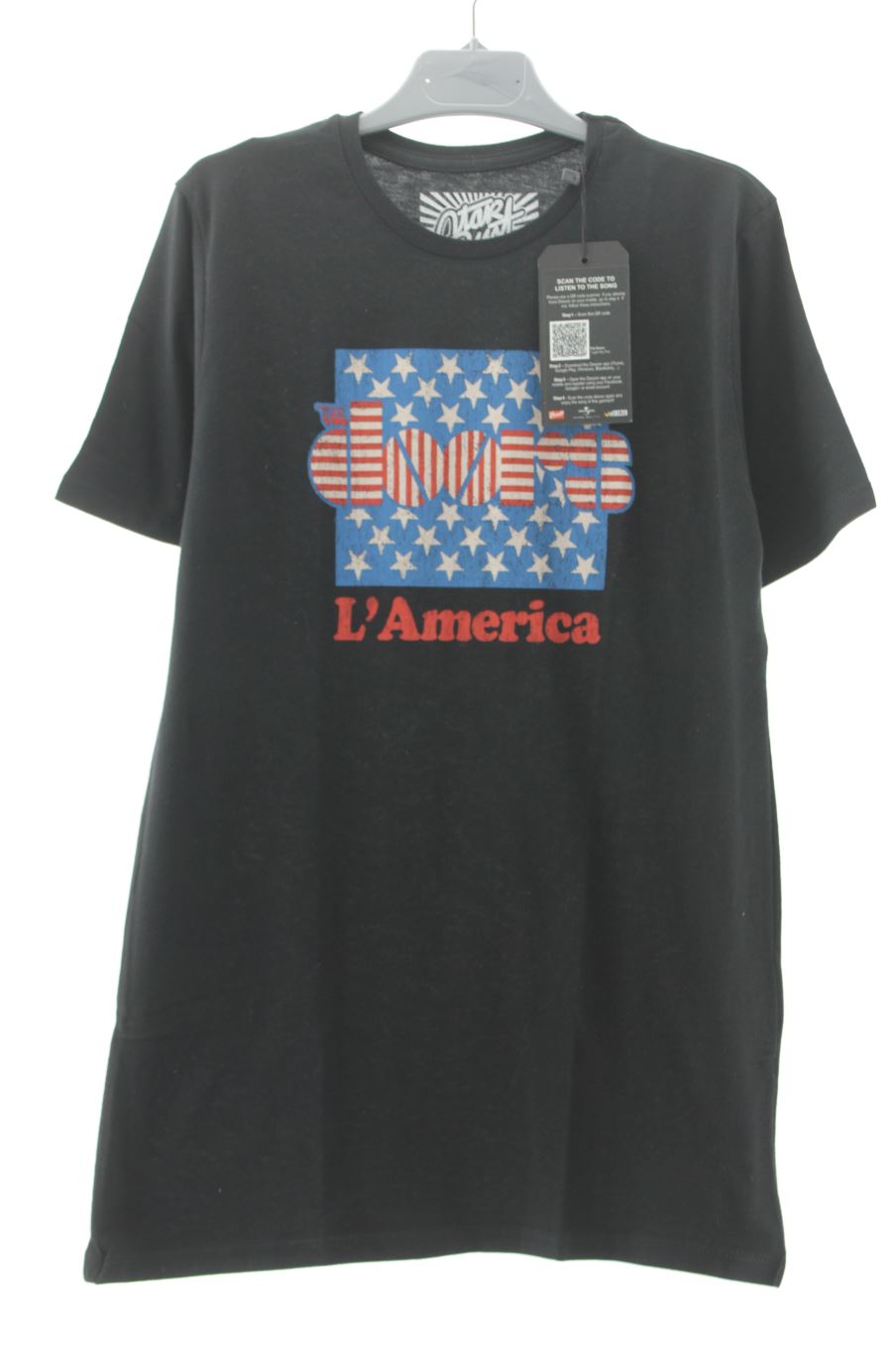 T-shirt Stardust de la taille 9 ans avec une étiquette
