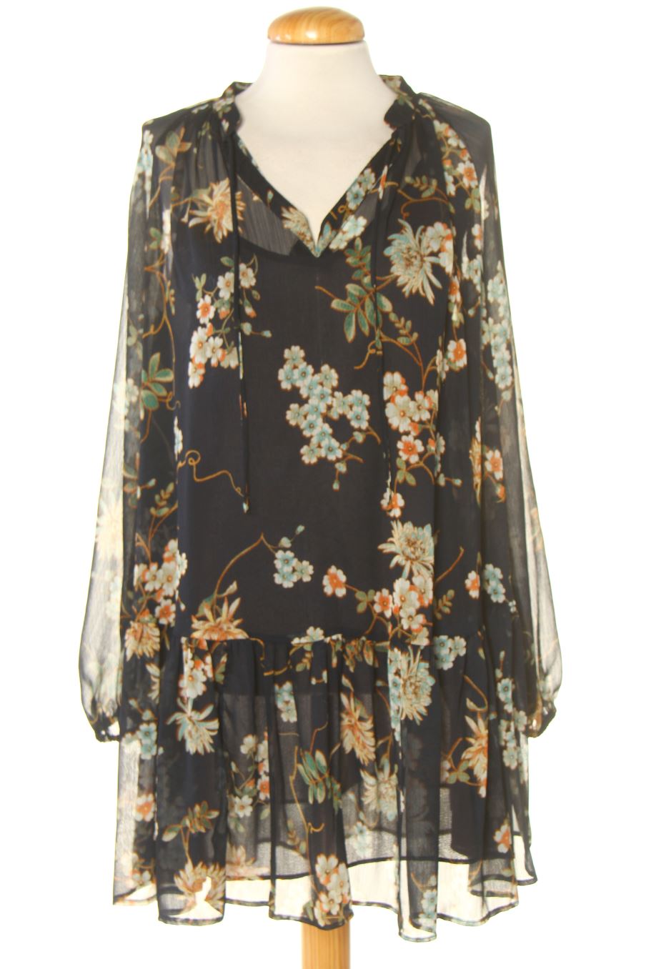 Robe casual Mango de la taille XS, de couleur imprimés