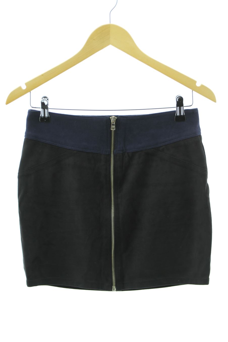 Falda de Zara de la talla S, de color negro