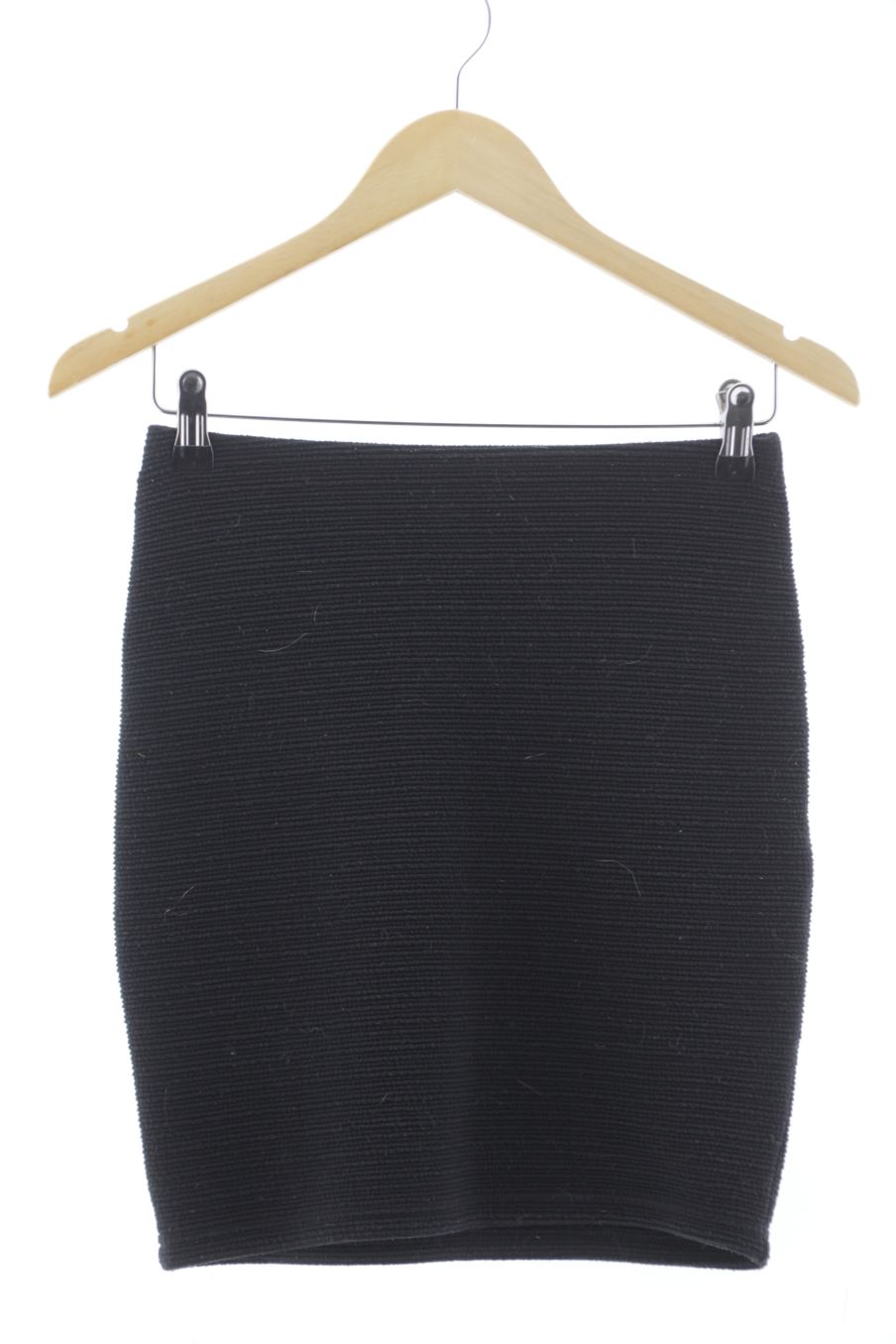 Falda de new look de la talla XS, de color negro